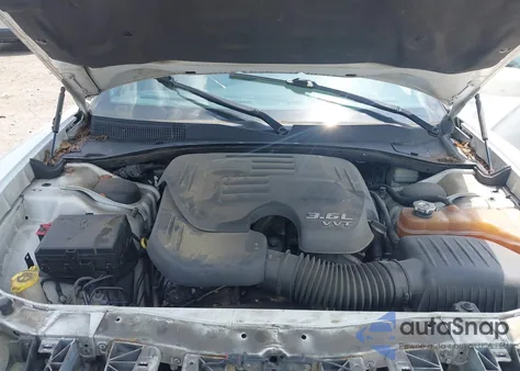 2013 Dodge Charger Sxt z USA, uszkodzony, nr VIN 2C3CDXHG6DH526201